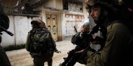 الاحتلال يقتحم منزل محافظ القدس