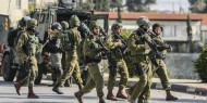الاحتلال يعتقل 19 فلسطينيا ويقتحم رام الله