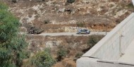 الاحتلال يغلق طريقا مؤدية إلى برية السواحرة شرق القدس