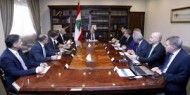 لبنان يقرر تعليق سداد ديونه واعادة هيكلتها