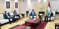 رئيس الوزراء يبحث مع ممثل الاتحاد الأوروبي دعم إجراء الانتخابات