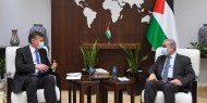 اشتية يستقبل القنصل البريطاني العام لمناسبة انتهاء مهامه الرسمية