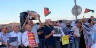 وقفة دعم وإسناد للأسرى الستة الذين تمكنوا من انتزاع حريتهم أمام سجن الجلمة