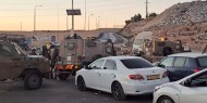 الاحتلال يعيق تنقل المواطنين على الطريق الواصل بين جنين ونابلس