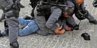 انتهاكات الاحتلال: إصابات واعتقالات وتفجير منجرة ومسيرات استفزازية للمستوطنين في المسجد الأقصى