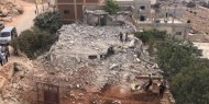 الاحتلال يهدم منزلي عائلتي شهيدين ويغلق ثالثًا في دير أبو مشعل
