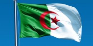 وزير سابق يدعو الجزائريين إلى ثورة سلمية تطيح بالنظام الحاكم