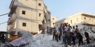 مقتل 28 مدنيا في قصف جوي على إدلب بسوريا