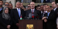 عدد من وزراء الحكومة يتسلمون وزاراتهم في غزة