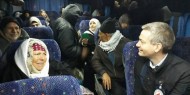 مغادرة 36 من أهالي أسرى غزة لزيارة أبنائهم في "نفحة"