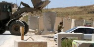 جنين: الاحتلال يغلق طرقا فرعية جنوب يعبد بسواتر ترابية ومكعبات اسمنتية
